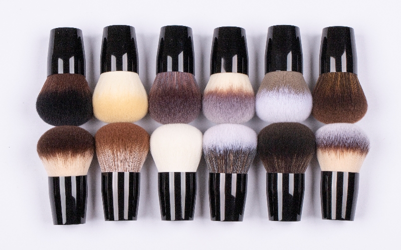 Kabuki brushes