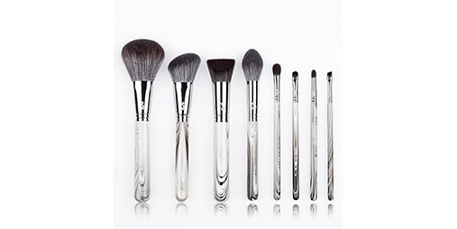 How Beauty Retailers Can Build a Differentiated Private Label Makeup Brush Collection How Beauty Retailers Can Build a Differentiated Private Label Makeup Brush Collection