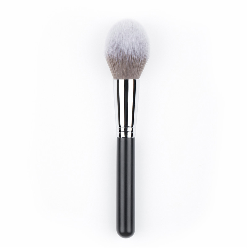 TAPER POWDER BRUSH