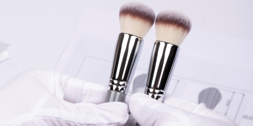 How are the makeup brushes made? Where are makeup brushes made from?