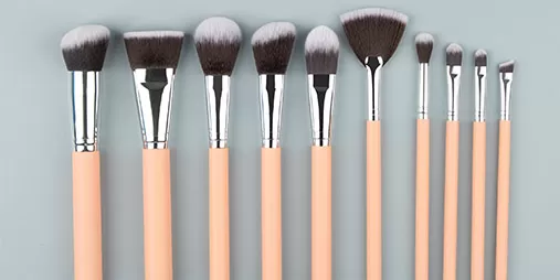 Why Custom Makeup Brushes Are Becoming the New Standard in Global Beauty Industry